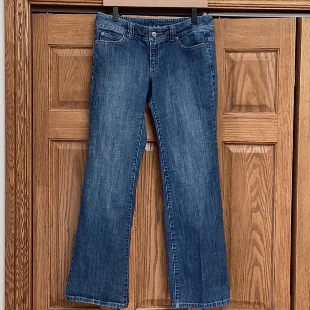 Michael Kors medium wash denim blue jeans, women’s size 8